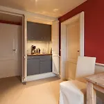 Haus Peacock